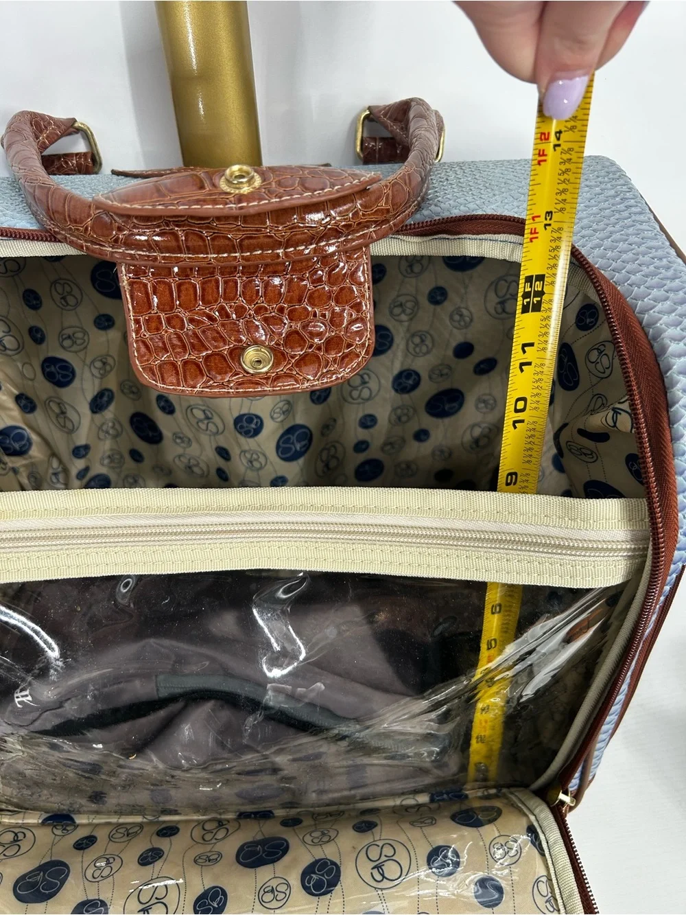 Samantha Brown travel tote